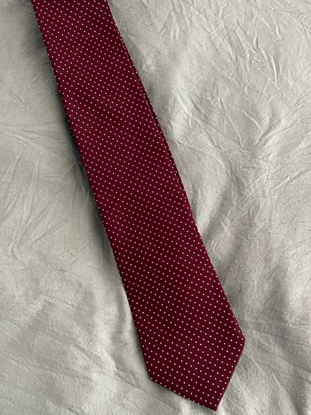Tommy Hilfiger 100% Silk Tie Red Polka Dot 60in Classic Preppy Ivy Style Necktie